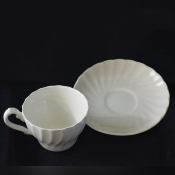 Vintage Myott Meakin Ironstone Teacup and Saucer Set - Picture 3 of 6